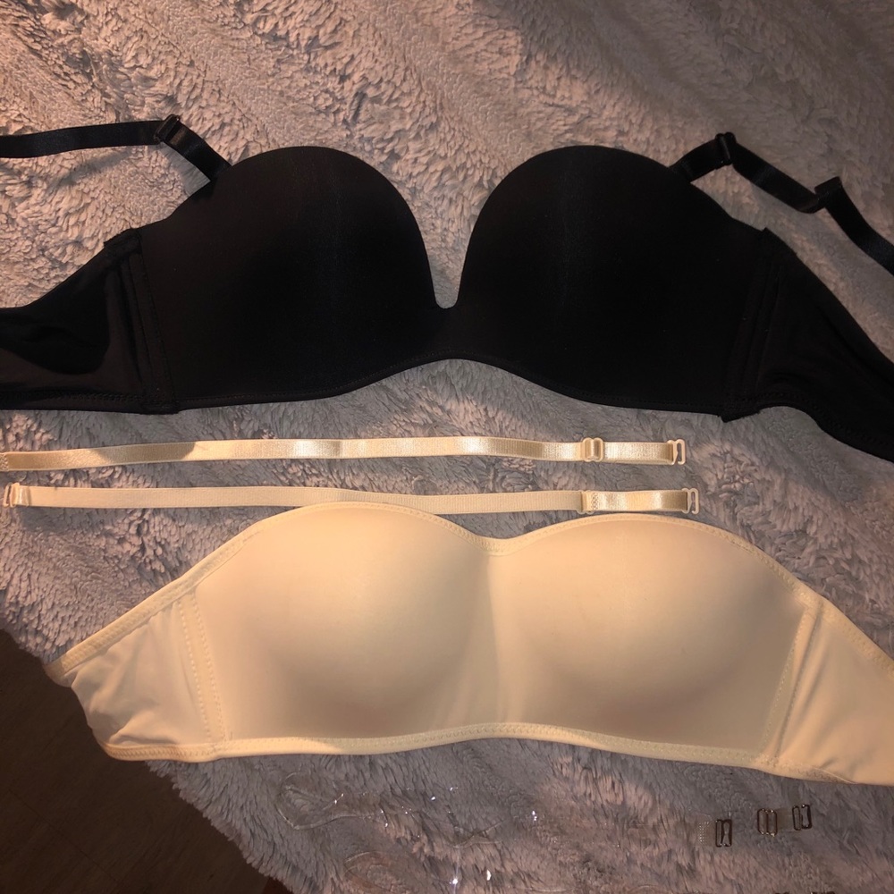 2 Push up bras